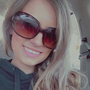 Meet your Posher, Kaci